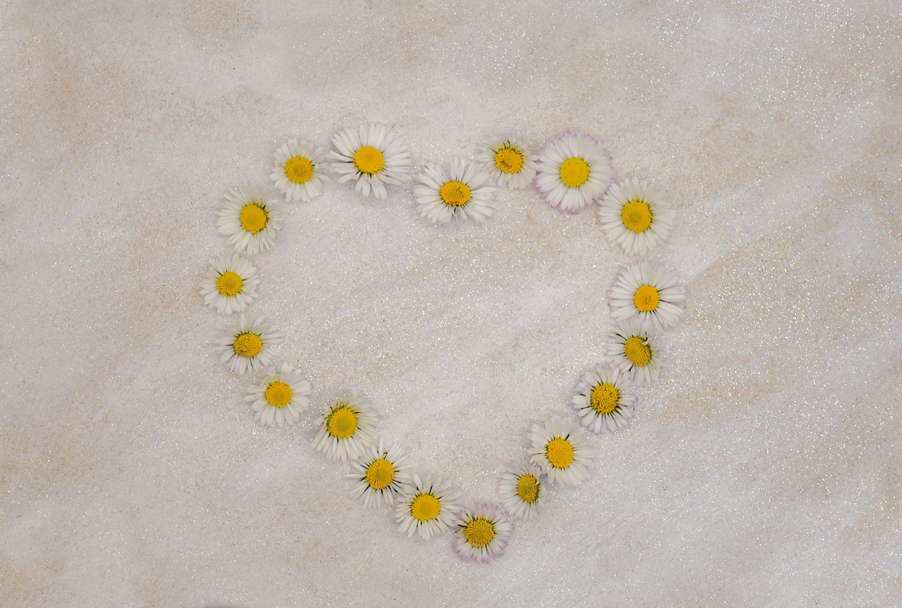 一个奇怪的现象,一个很奇怪的现象是什么