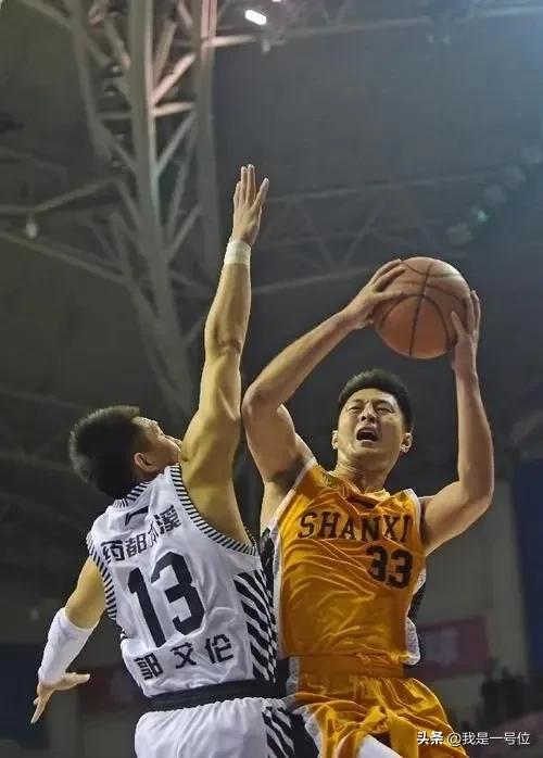 公牛队退役球衣号码,魔术队退役的球衣号码