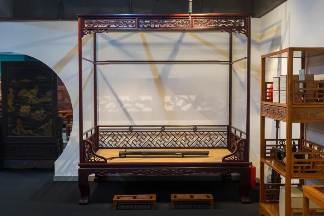 研习宝藏|紫檀四柱架子床共赏