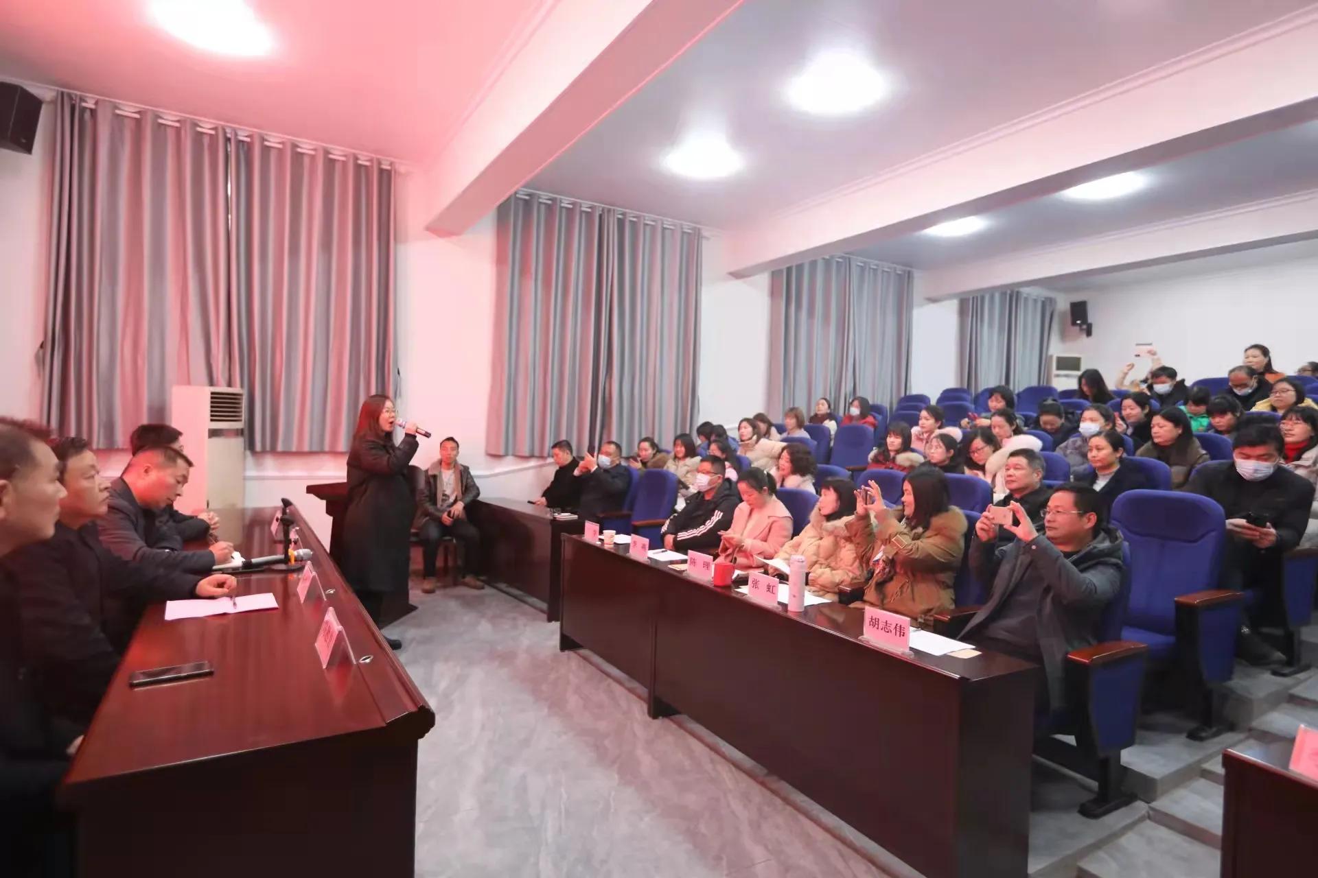 研学实践促成长活动总结,国培计划研修小结校长