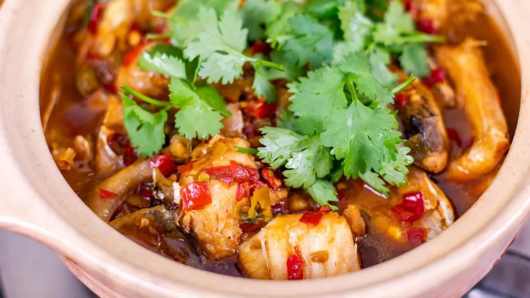 鱼头这样做超好吃,大厨教你这样做鱼头麻辣鲜香