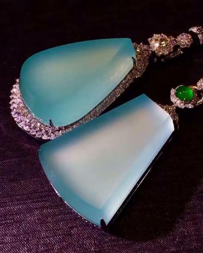 标准天空蓝翡翠,顶级翡翠天空蓝