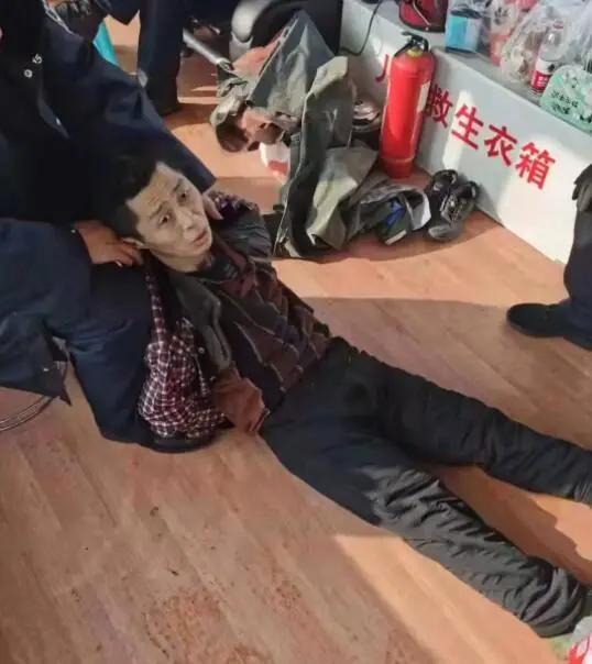 越狱逃犯朱贤健越狱会被判多久,吉林越狱逃犯朱贤健被抓能判几年