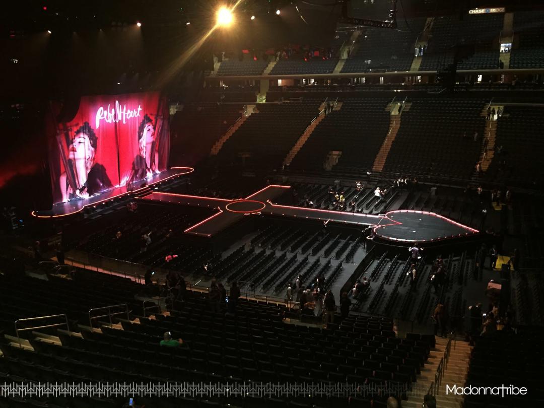 抢不到周杰伦的票就去看五月天,抢不到五月天票怎么办