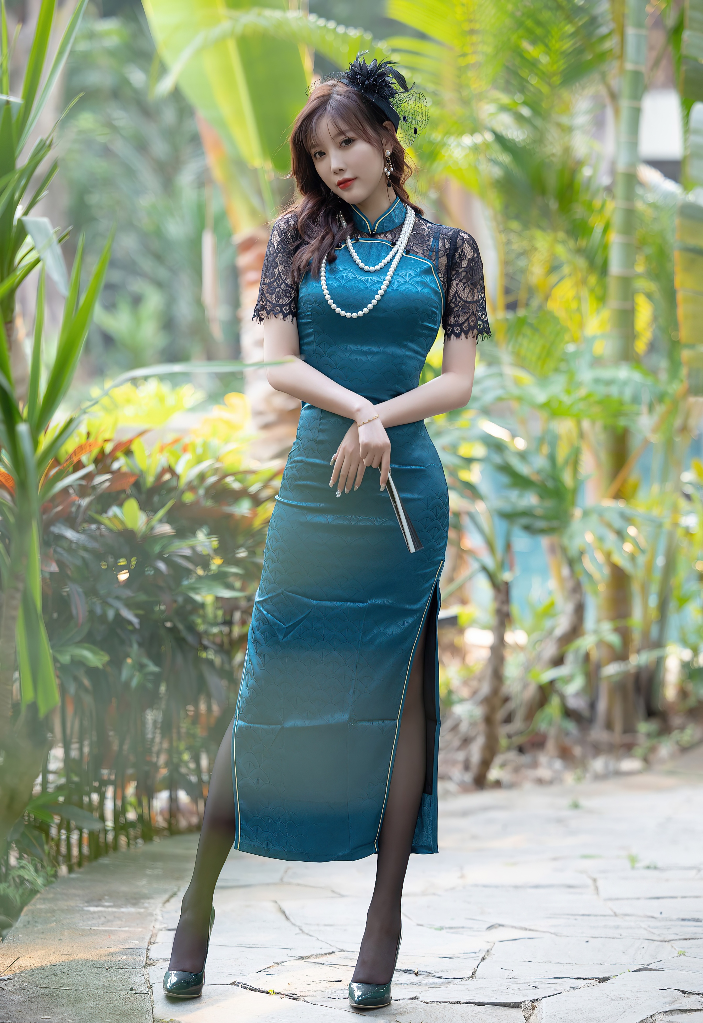 杨晨晨室内旗袍,杨晨晨露肩旗袍