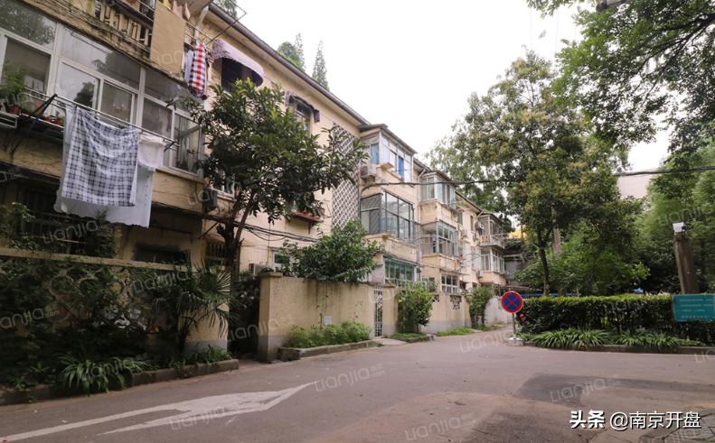 南京房价下跌最惨一览表,房价全线下跌房地产会怎么样发展