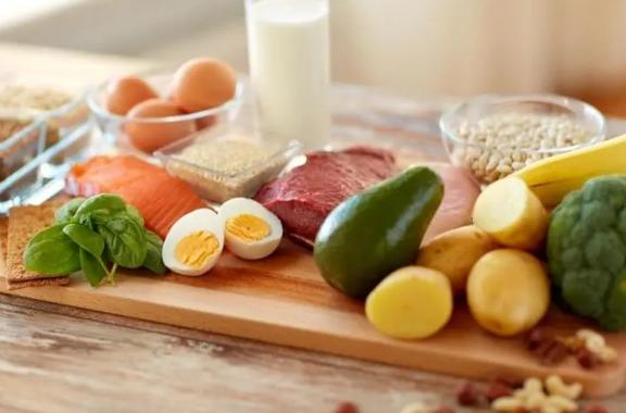 女性突然长痘痘是什么原因,女性突然长好多痘痘是什么原因