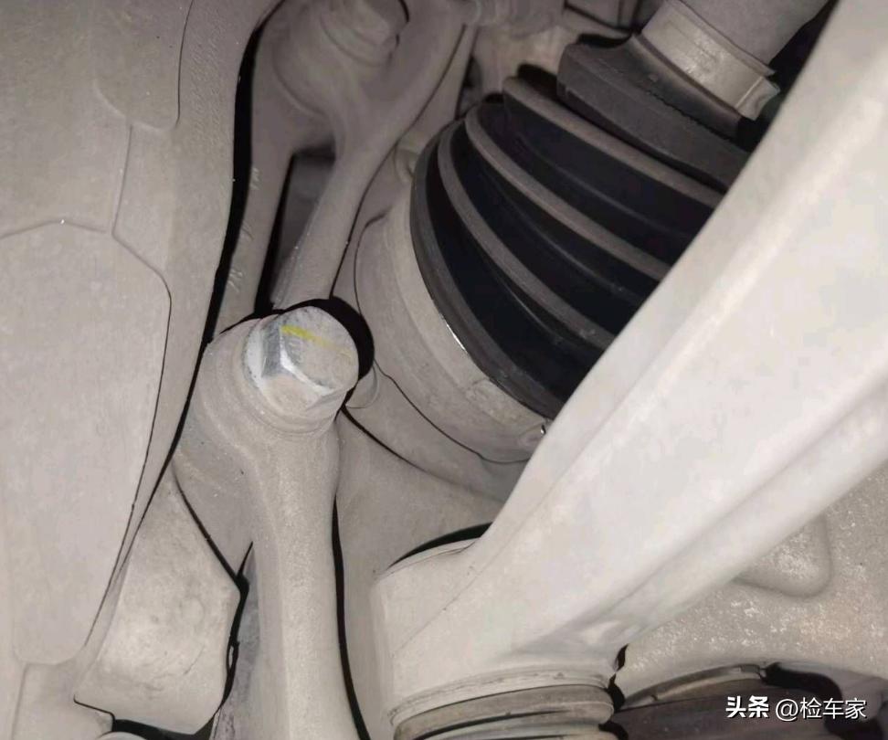 老款的w12奥迪a8值得改吗,w12奥迪a8是哪年的