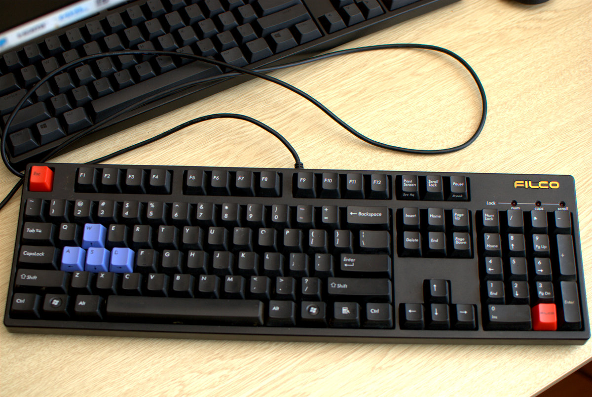 机械键盘刮起复古大潮,机械键盘推荐指南从100到2000