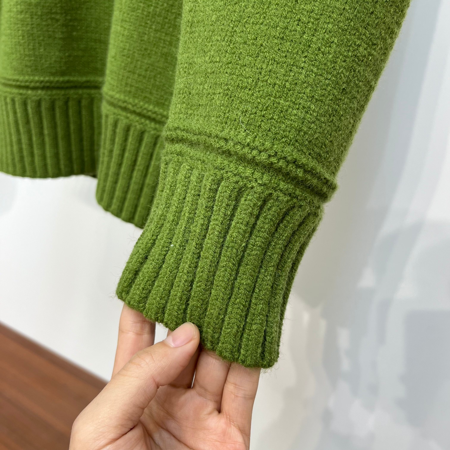 巴宝莉毛衣男款新款图片,巴宝莉限定款提花套头针织毛衣