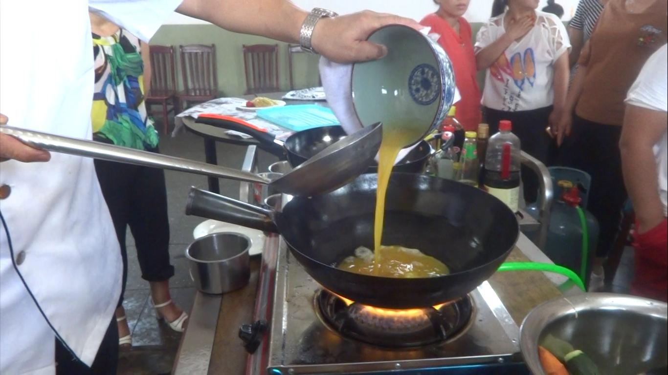 一辈子都吃不腻的西红柿炒鸡蛋,简单的家常菜西红柿炒鸡蛋