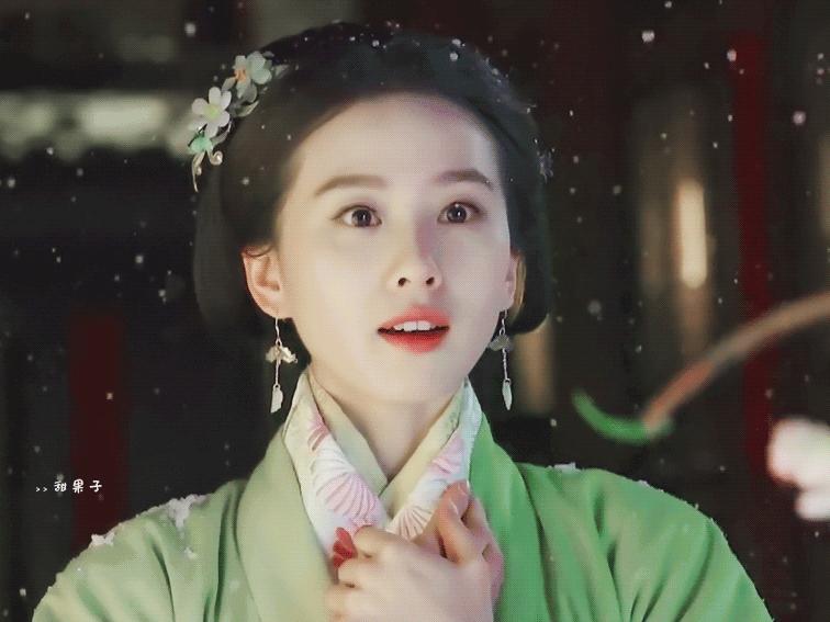 赵丽颖和白鹿同款发型,白鹿赵丽颖长月粉衣换脸造型对比