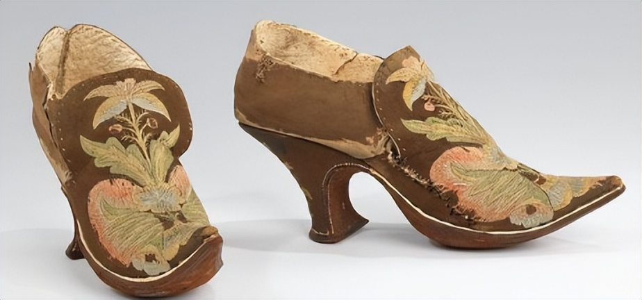 鞋子的起源及发展历程,鞋子的产生和发展历史