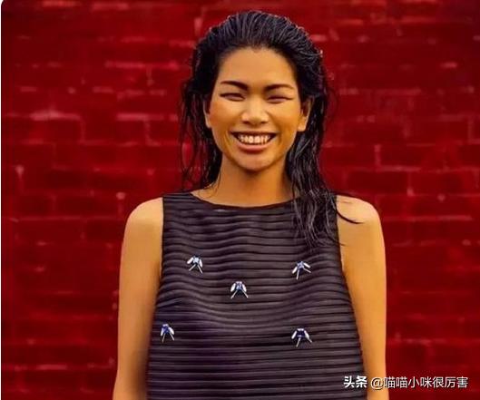 从追捧“丑模”吕燕到对眯眯眼说不，“高级脸”的pua该结束了