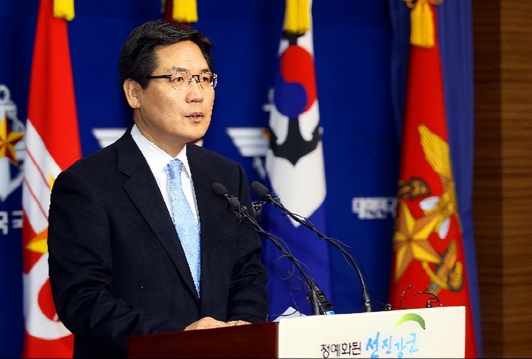 被上级性侵、被战友霸凌，韩国女兵在新婚之夜自杀