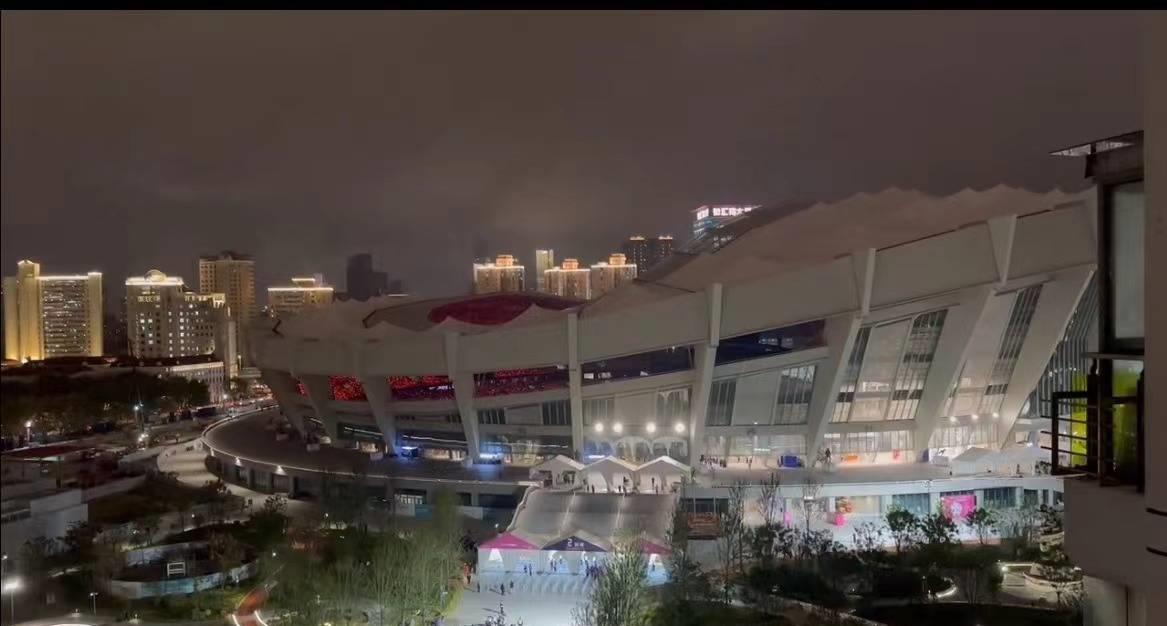 “阳台音乐节”：在高空鸟瞰，感受周杰伦的魅力！