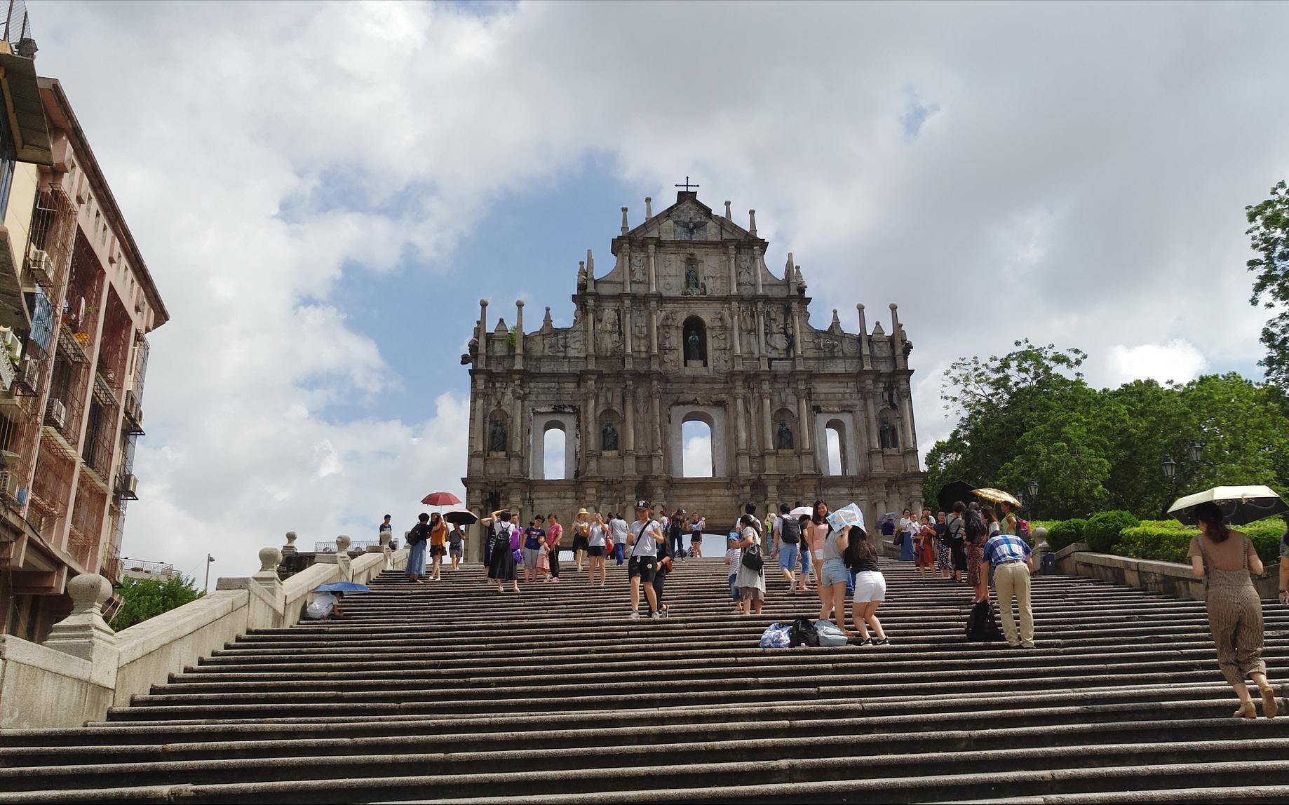 香港澳门与内地各种通行条件,现在过香港澳门要什么证件