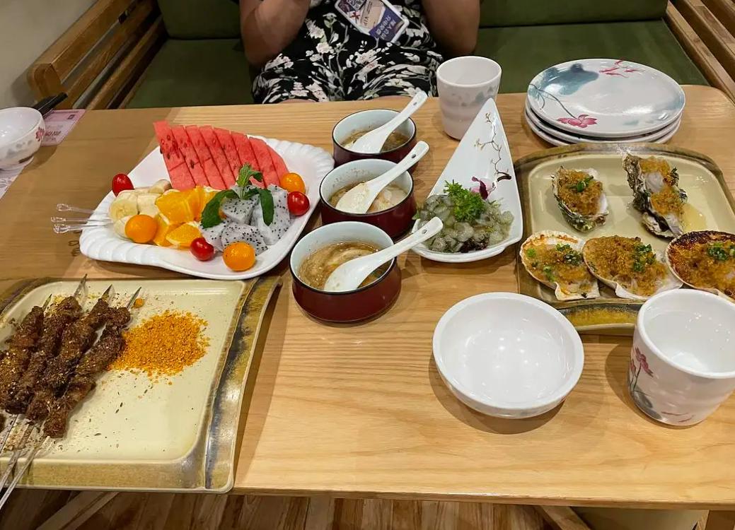 男子被女网友约饭后续,男子约女网友被报警