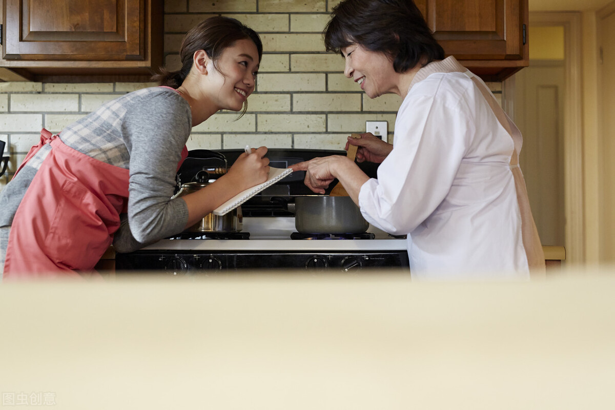 60岁大妈与男友相恋十年未果,60岁大妈与男友相恋