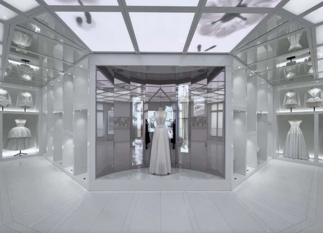 迪奥巴黎旗舰店,迪奥dior包包旗舰店