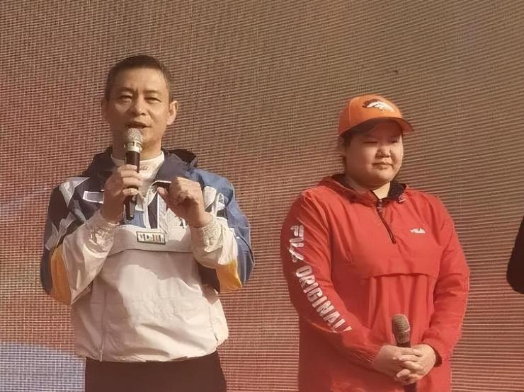 体操女皇程菲：身材严重发福涨至200斤，35岁任副教授仍单身