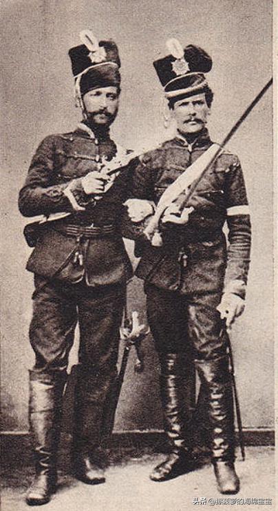 德意志帝国的帽子,德意志帝国头盔和清军头盔