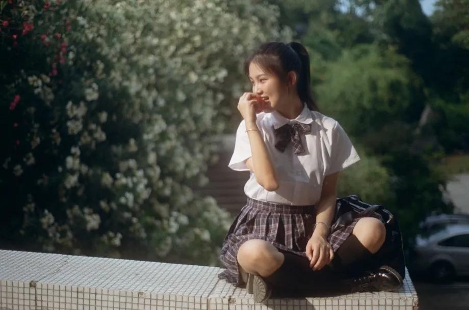 校园女同学校服写真,校服清纯照片