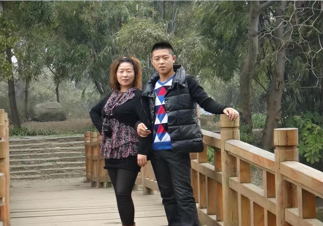 我，做过小生意，当过厂长，人到中年却被迫成北漂，做起了保姆