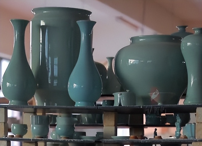 熔融石英粉在铸造中的应用,石英砂在陶瓷中的应用