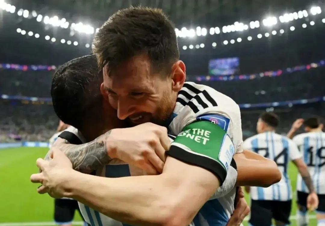 潘帕斯雄鹰梅西巴拿马,飞翔的雄鹰梅西潘帕斯