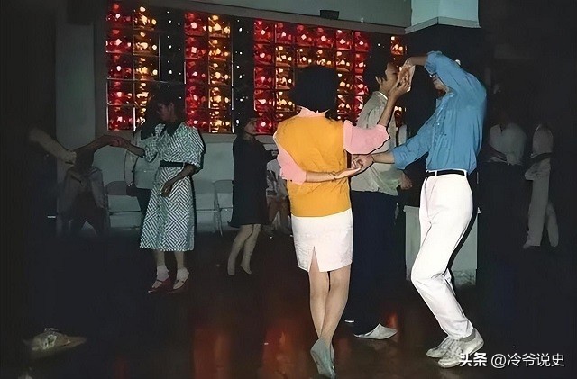 2016年贵州一局长被*规双**，看守所录指纹时发现，他是18年前的凶手