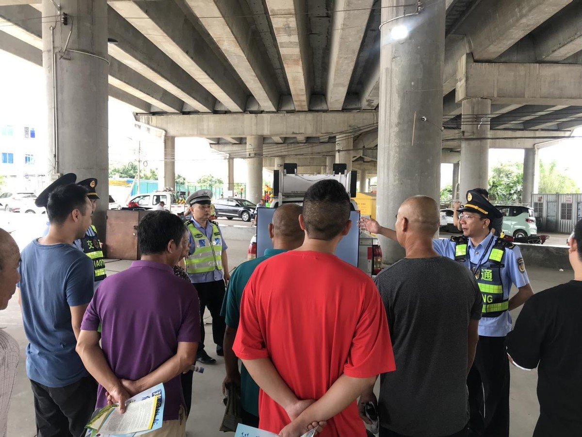 美丽乡村交通安全巡回宣传视频,美丽乡村行交通安全我先行