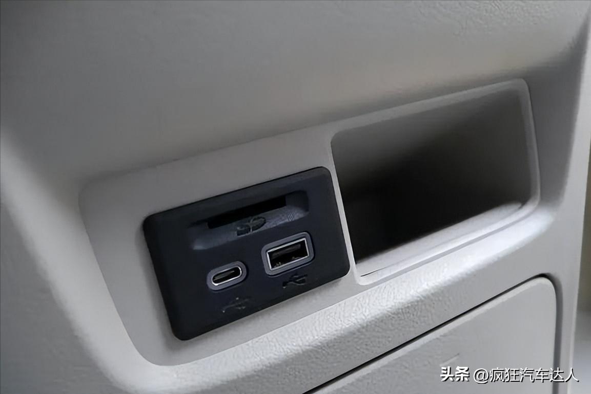 车上的usb给手机充电太慢怎么办,汽车上的usb接口能播放手机音乐吗