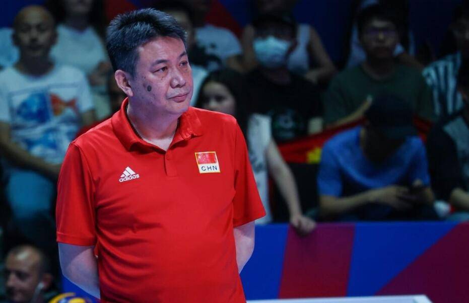 李盈莹对于中国女排的评价,李盈莹为何不留洋打球