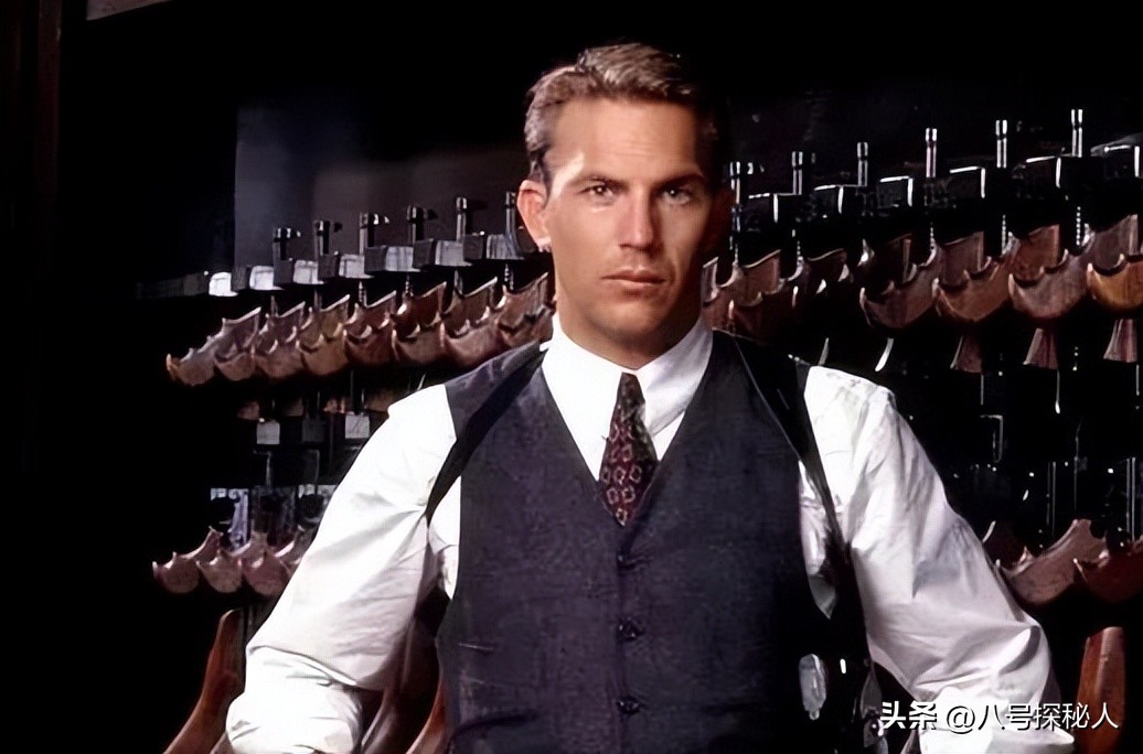 电影《铁面无私》中的犯罪与正义：一个30年代芝加哥的故事