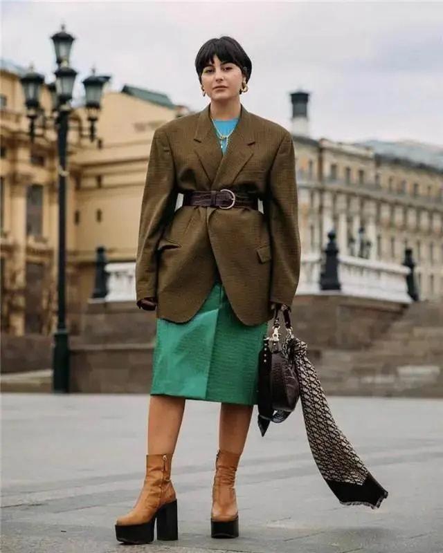 穿衣搭配40岁女矮个子,小个子穿衣搭配技巧40岁