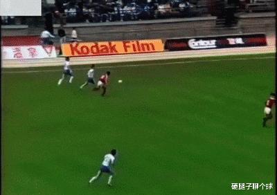 他曾是上海队的中场核心，却因为一缺点始终难成国足主力，秦国荣