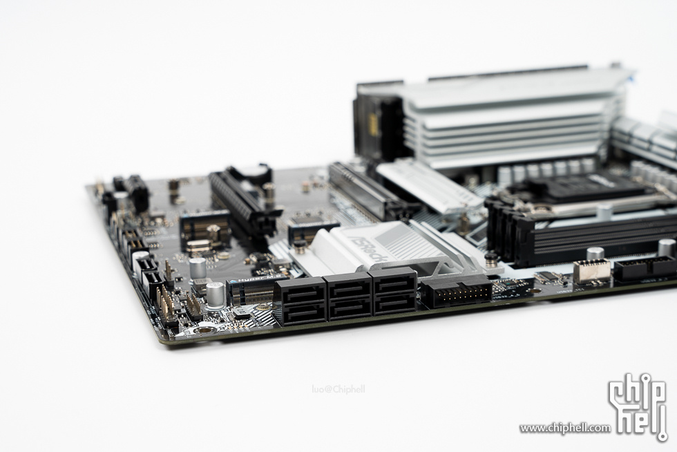 进化游戏空间,分型工艺North装机展示