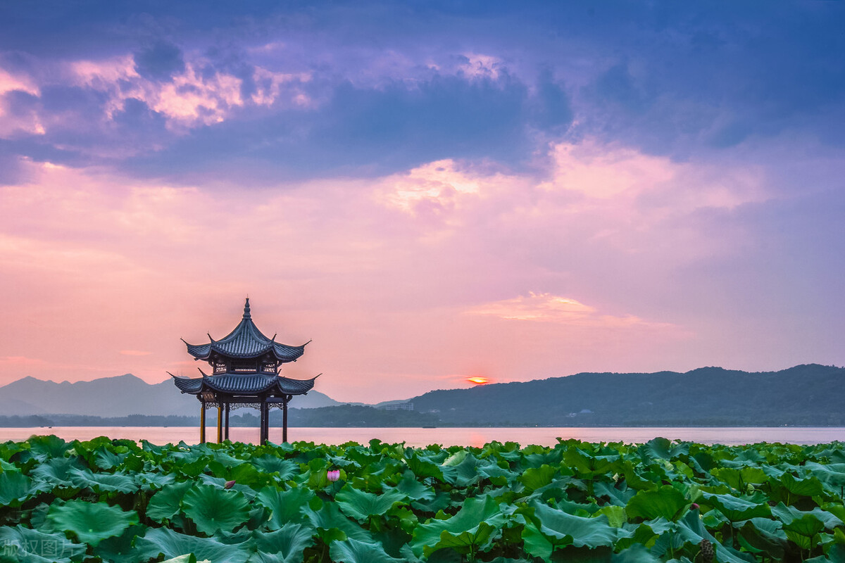 杭州西湖一日游攻略是怎样的,杭州西湖一日旅游攻略自由行