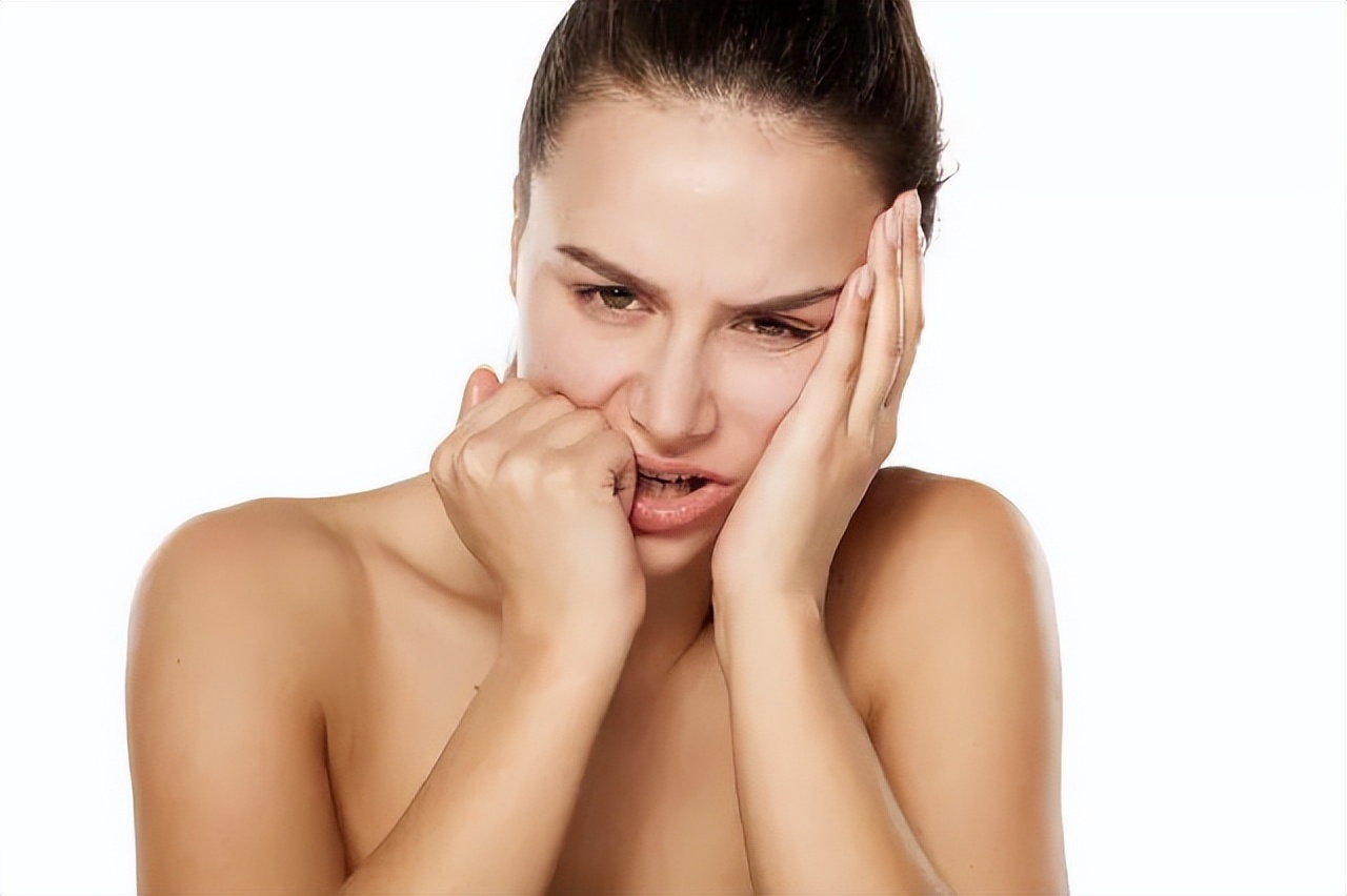 拔牙麻药对人体伤害有多大,牙齿整形需要拔牙伤害身体吗