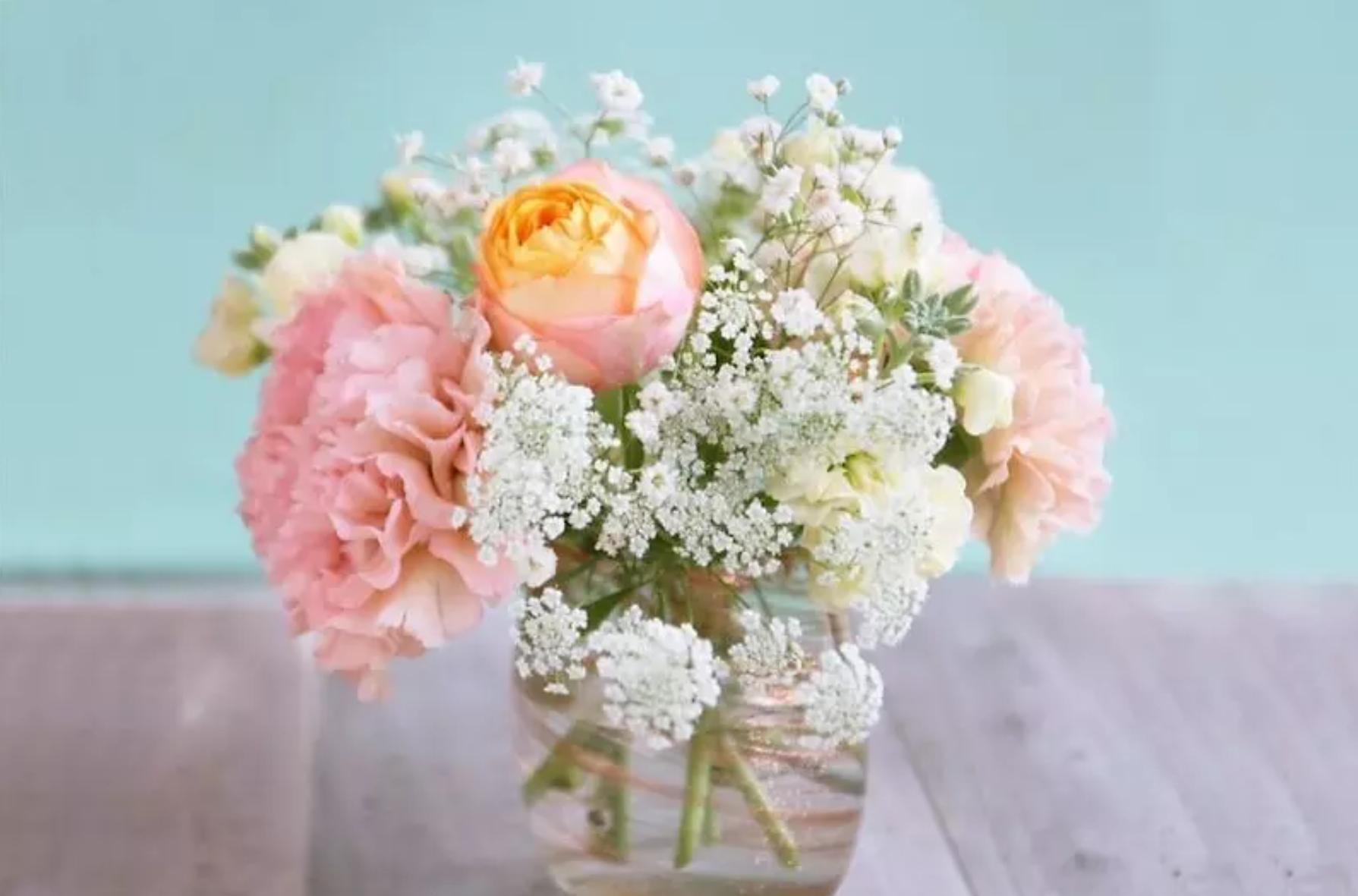 怎样让买回来的鲜花盛开,怎样让买来的鲜花不枯萎