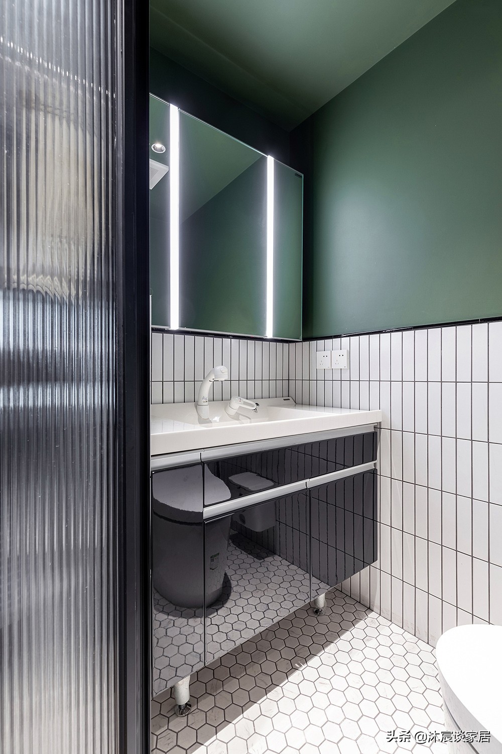 上海一套温馨亲子宅，室内简洁精致，树屋设计很实用，生活好幸福