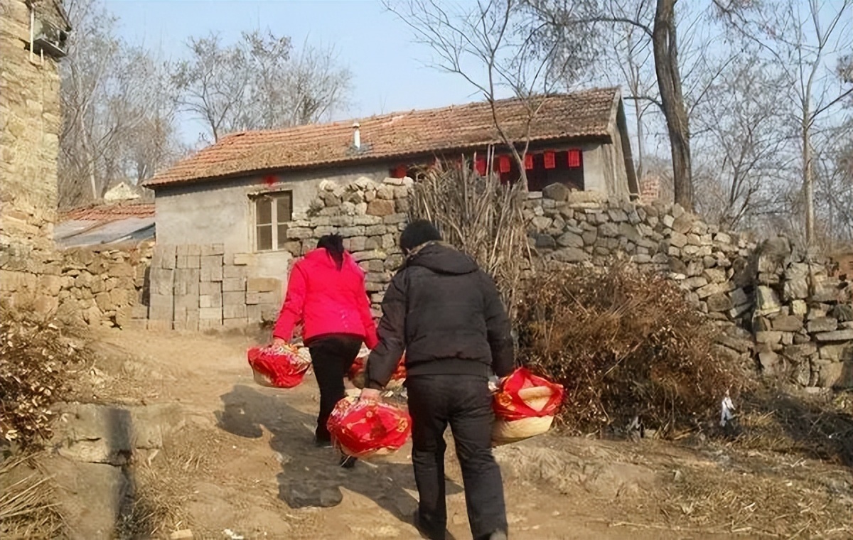 1969年,河南女子结识8岁*疆新**男孩,男孩苦寻43年:你在哪里呀?