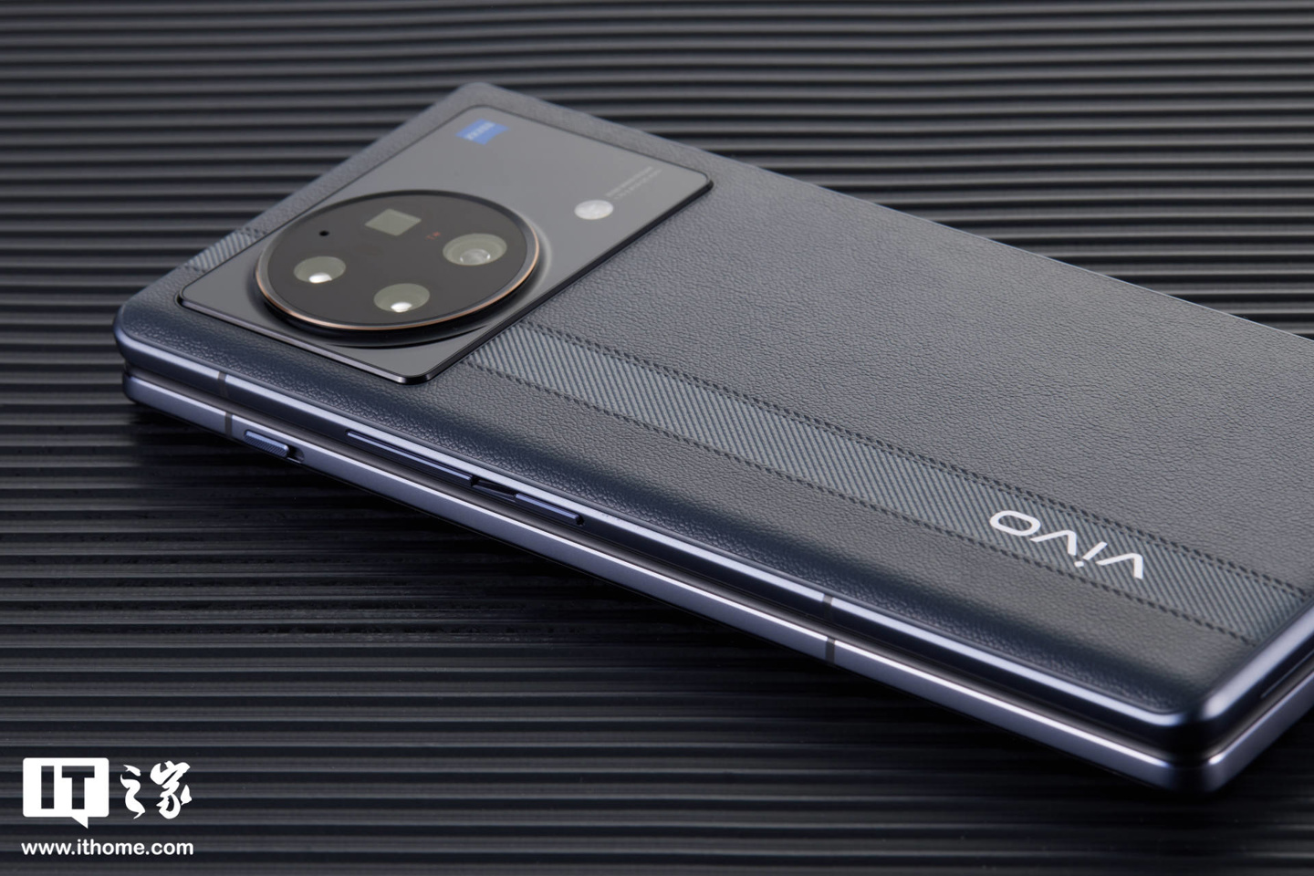 vivoxfold折叠屏评测,vivoxfold对比华为matex2