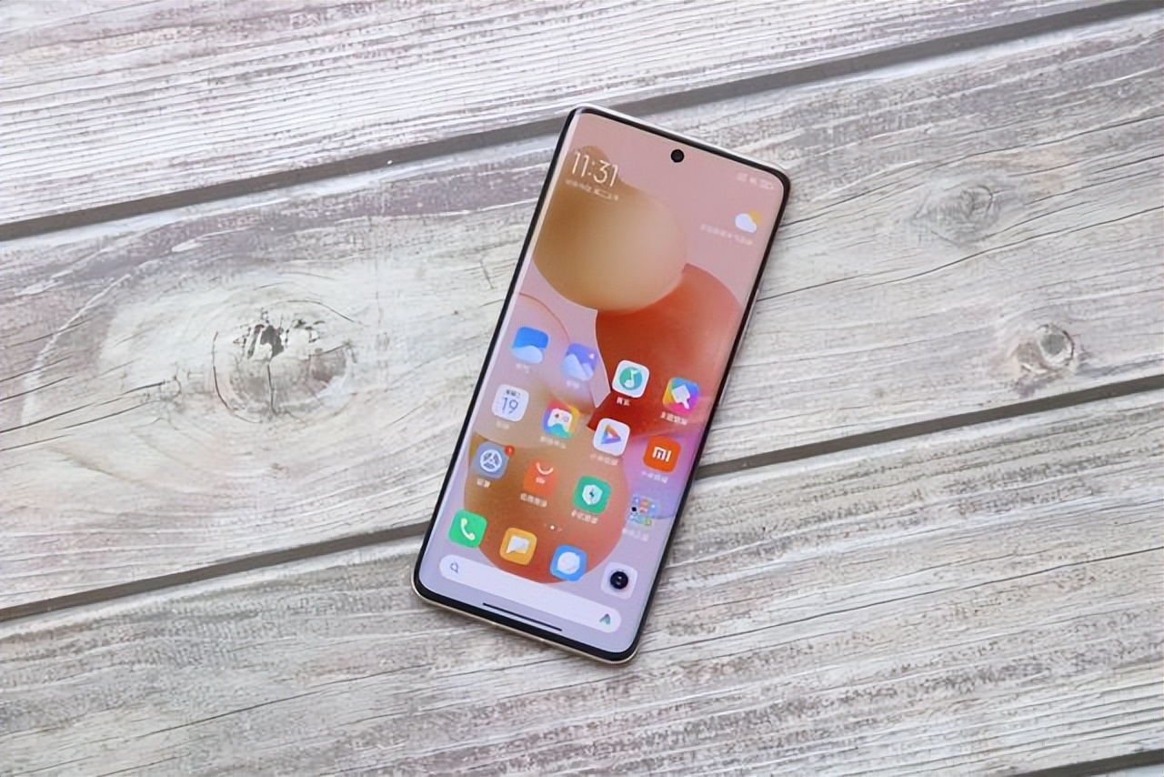 从2488降到1288的小屏旗舰,2000元12+256g曲面屏