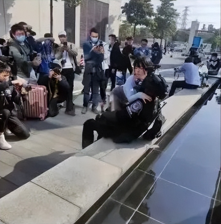 漫展女生被网络暴力,漫展上的女生有多可怕