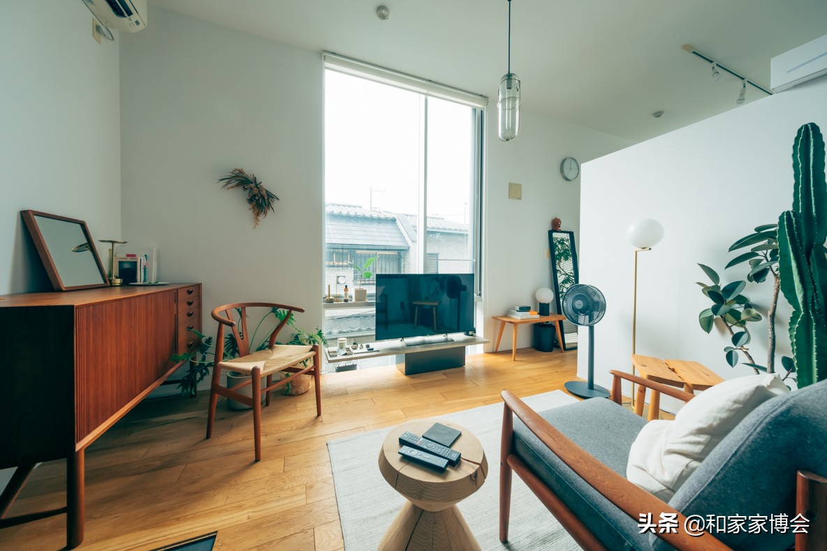 日本小姐姐租东京铁塔的房子 (日本小姐姐晒租房日常)