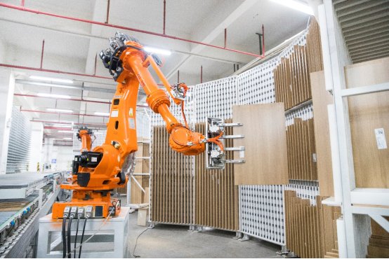 索菲亚衣柜一般是几线品牌,索菲亚衣柜优势在哪里