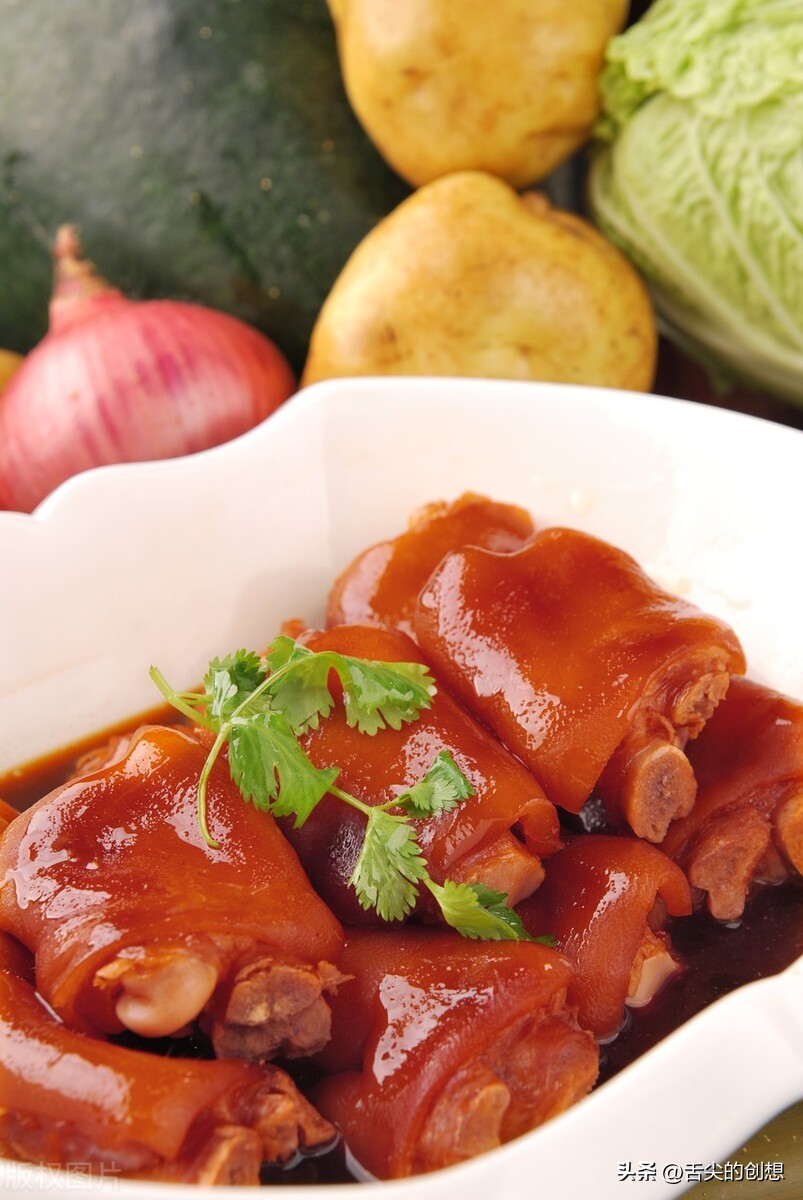 饭店红烧猪脚的家常做法软烂脱骨,线下猪脚饭店如何做到软烂脱骨