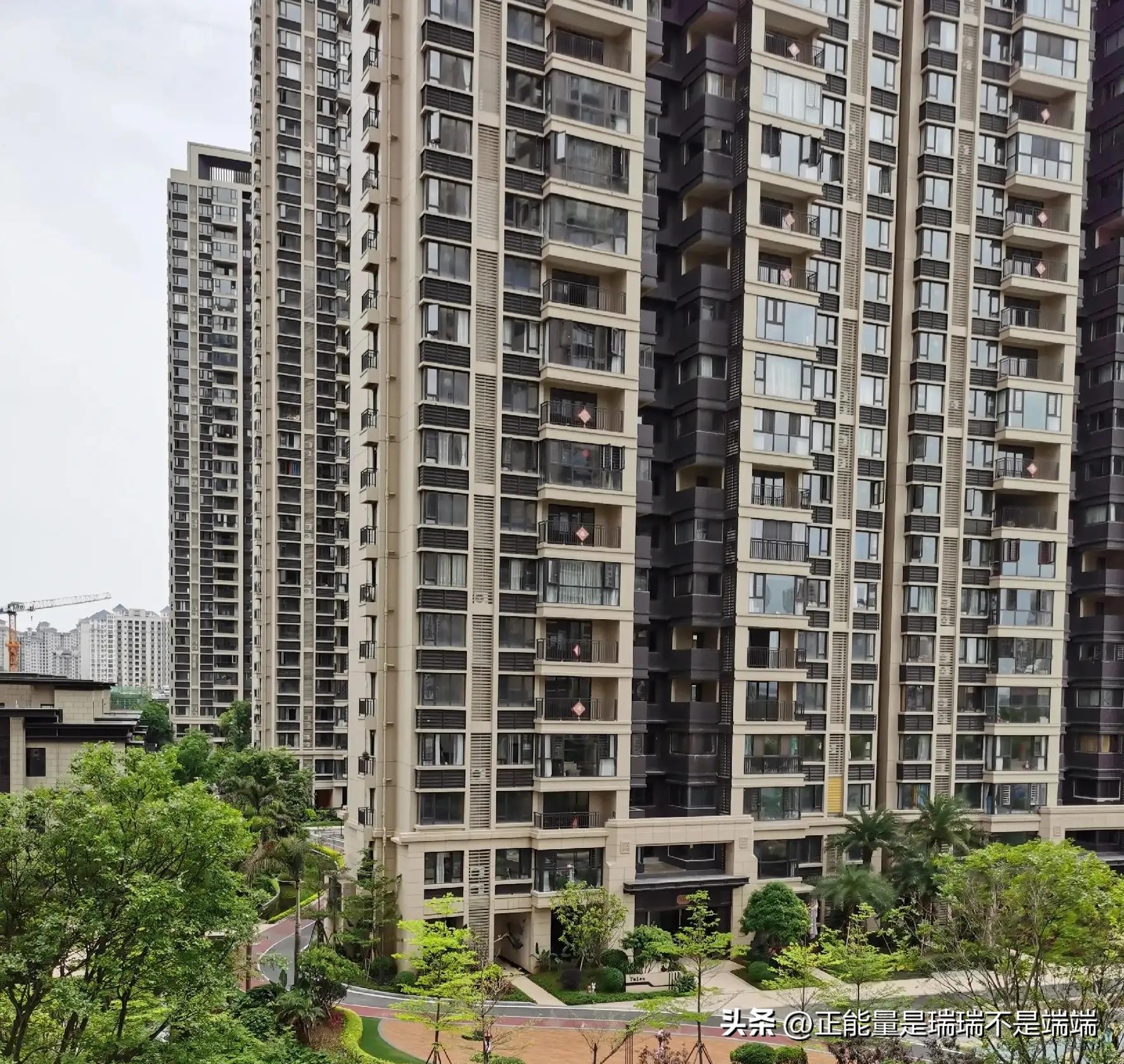 崩溃！高层24楼住了三年，度日如年